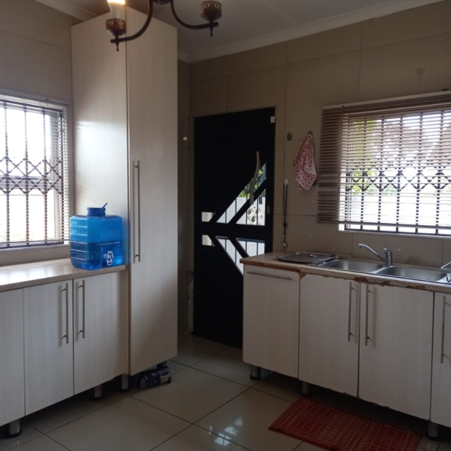 4 Bedroom Property for Sale in Amalinda Eastern Cape